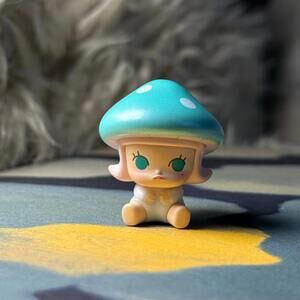 Pop Bean Mushroom Elf Series - Molly Teal Parasol Mushroom